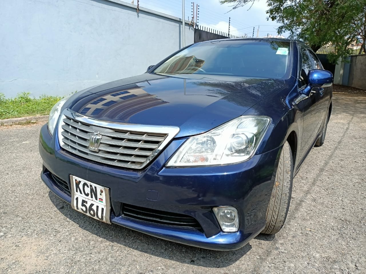 Toyota Crown 2010 As New Pay 20% 80% in 60 months 980k ONLY