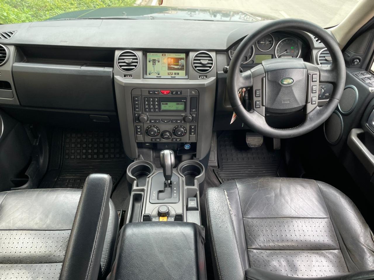 Discovery 3 TDV6 HSE pay 30% 70% in 60 Monthly installments Free Triple Sunroof