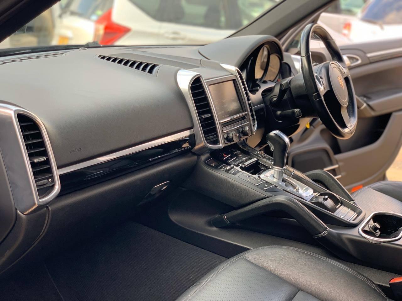 2012 Porsche Cayenne Wow hire purchase Trade in OK as New