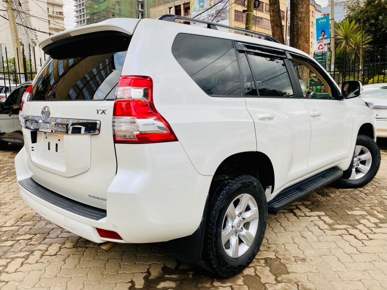 2017 DIESEL Prado White fully loaded New Hire Purchase Trade in OK