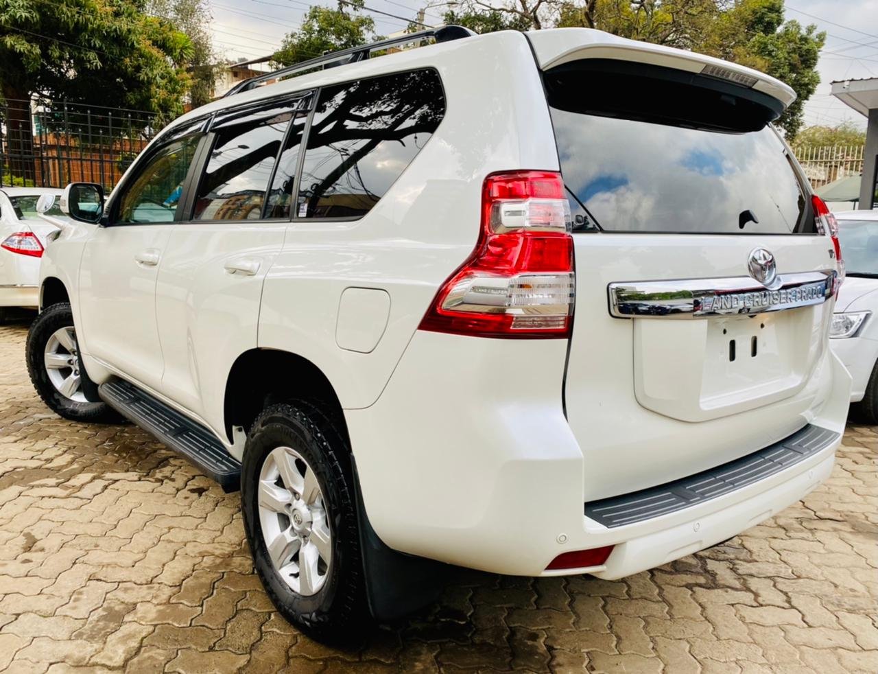 2017 DIESEL Prado White fully loaded New Hire Purchase Trade in OK