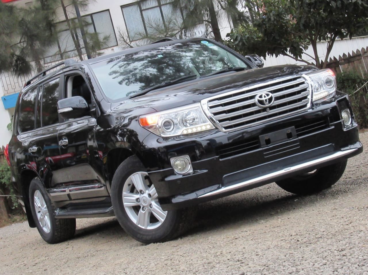 ZX V8 2014 Toyota Landcruiser New Cheapest offer