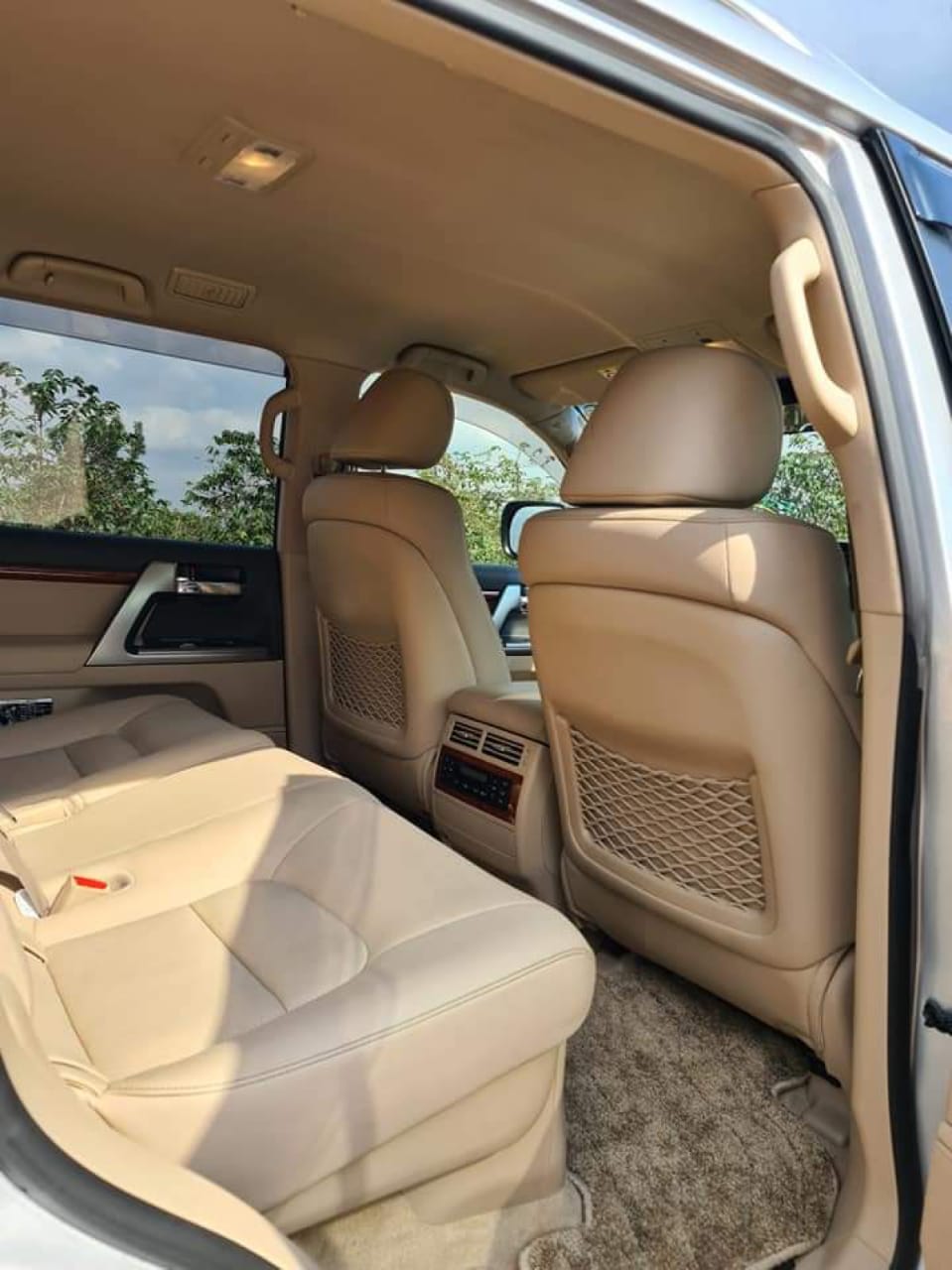 Landcruiser ZX Toyota V8 2014 New Silver Cheapest offer