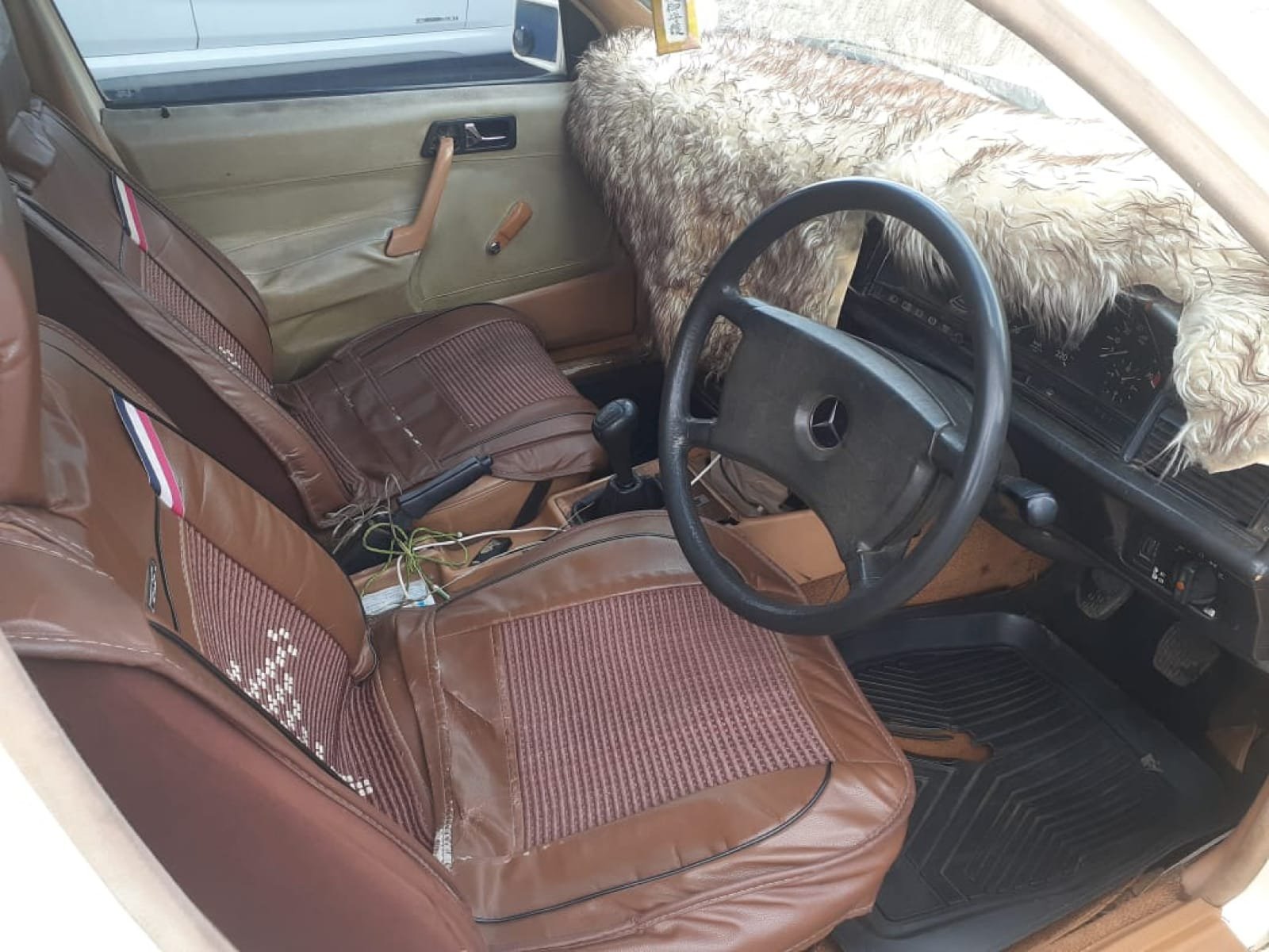 Mercedes Benz 190E Classic 200k ONLY as Free