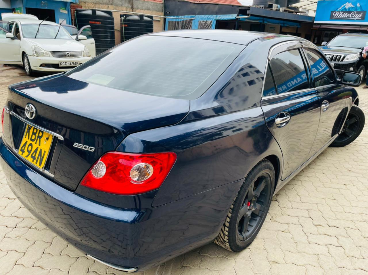 Toyota Mark x 2006 Pay 20% 80% in 60 MONTHLY INSTALLMENTS Offer 550k