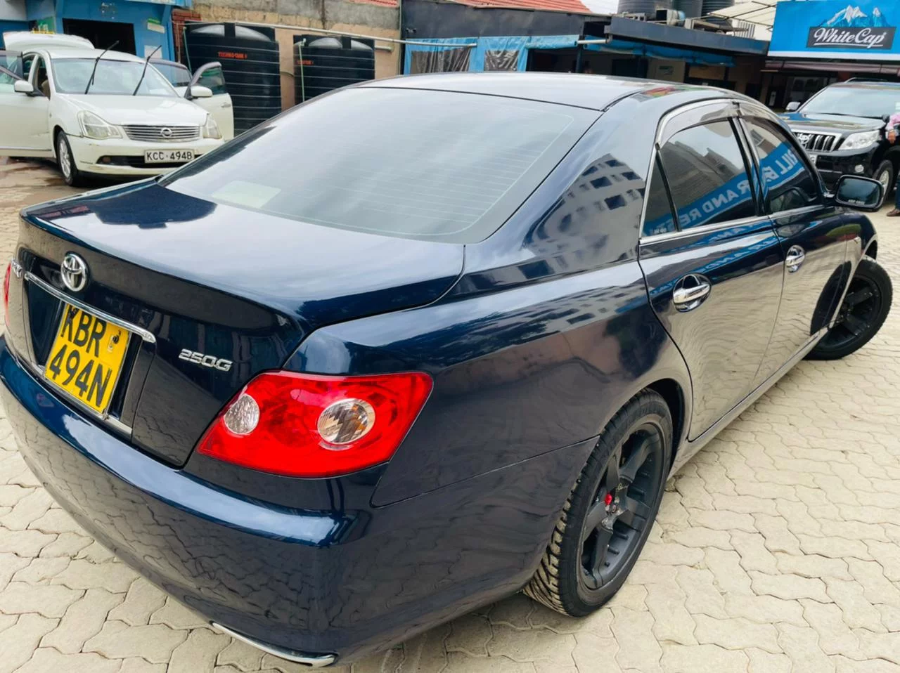 Toyota Mark x 2006 Pay 20% 80% in 60 MONTHLY INSTALLMENTS Offer 550k