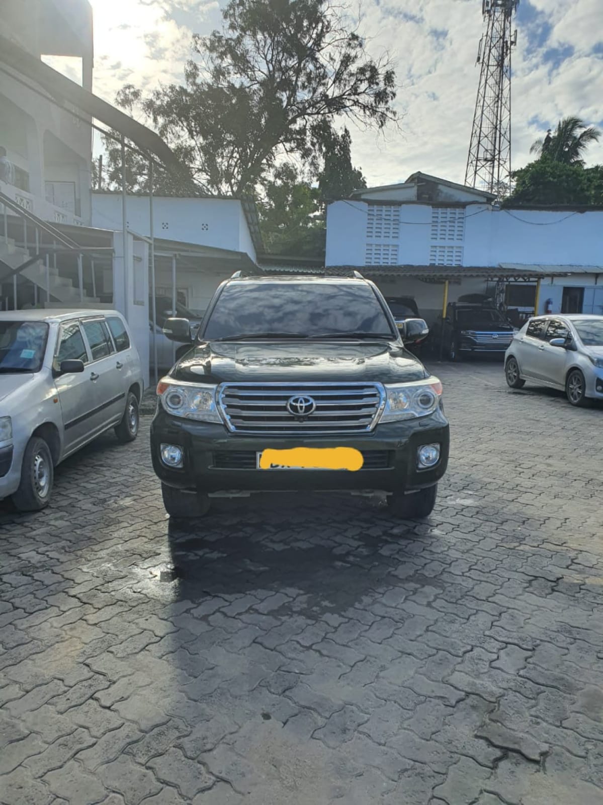 Locally assembled Toyota Landcruiser V8 Diesel As New On offer 2013