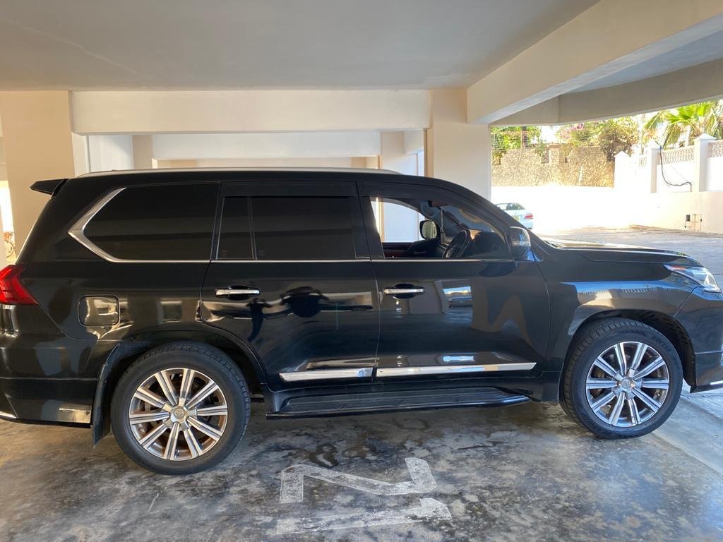 LEXUS LX 570 2016 Fully Loaded 14M ONO New