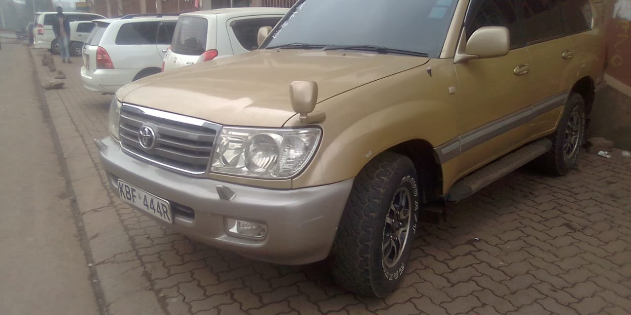 Toyota Landcruiser  Amazon 100 series Pay 20% 80% 4 years