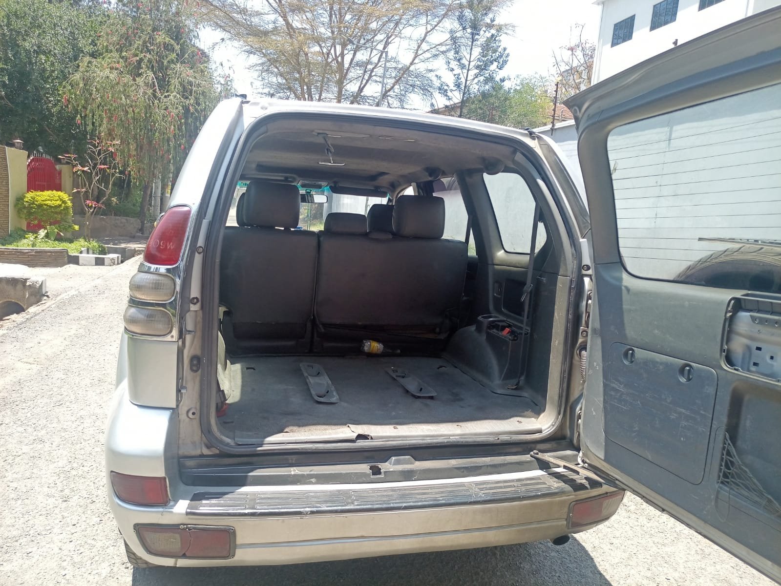 2006 Toyota Prado Diesel Sunroof 1.4M ONLY Pay 20% Deposit