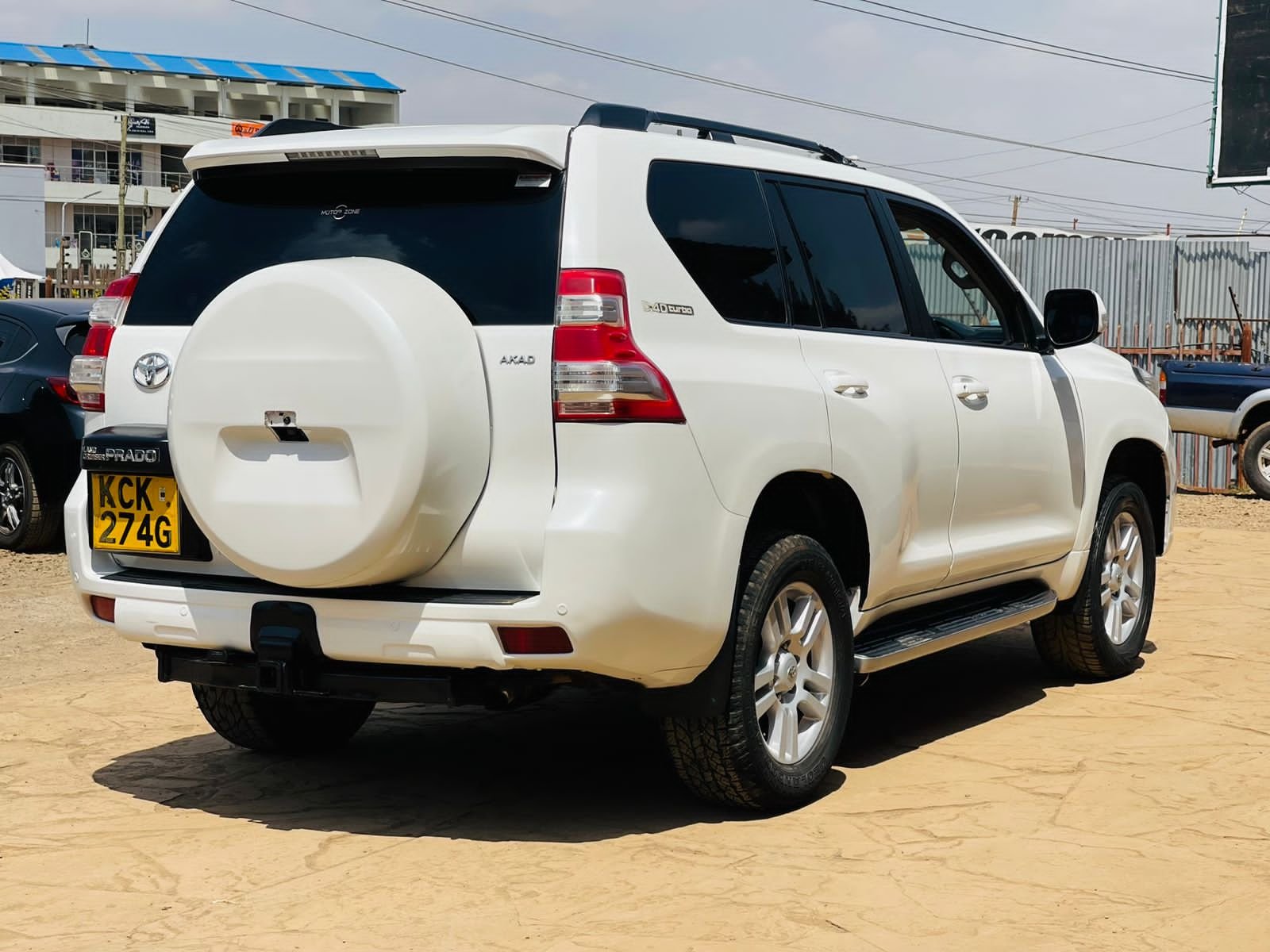 Diesel Kakadu Vxl Toyota Prado 2010 pay 30% Deposit As New