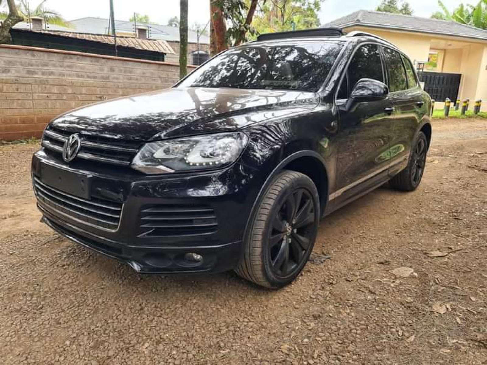 Volkswagen Touareg TDI R line 2014 Hottest Deal Black