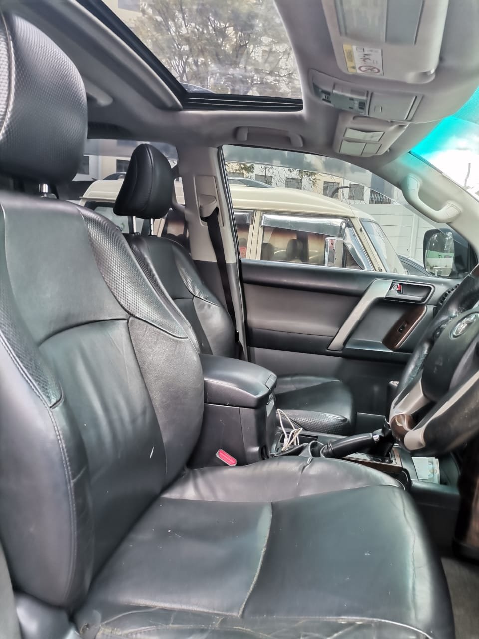 Diesel Toyota Prado 2013 local Sunroof Leather Cheapest Offer 3.5M