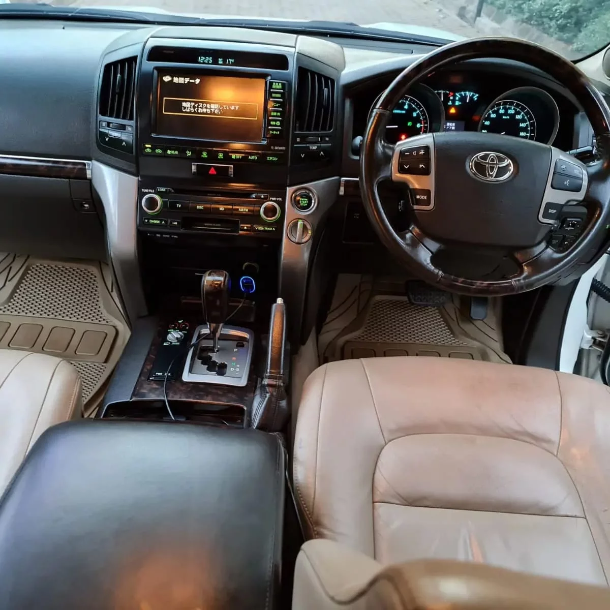 TOYOTA LANDCRUISER V8 VX 2009 Hot Deal 21 TOYOTA LANDCRUISER V8 VX 2009 Hot Deal