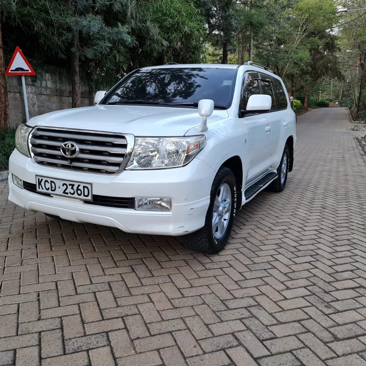 TOYOTA LANDCRUISER V8 VX 2009 Hot Deal