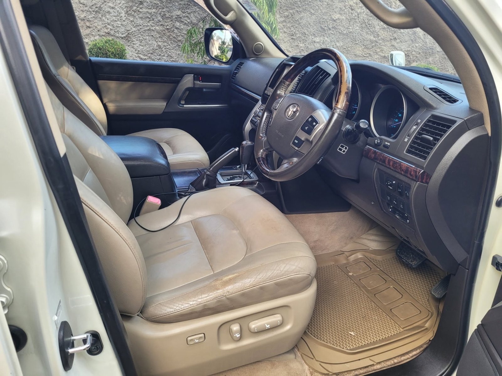 TOYOTA LANDCRUISER V8 VX 2009 Hot Deal