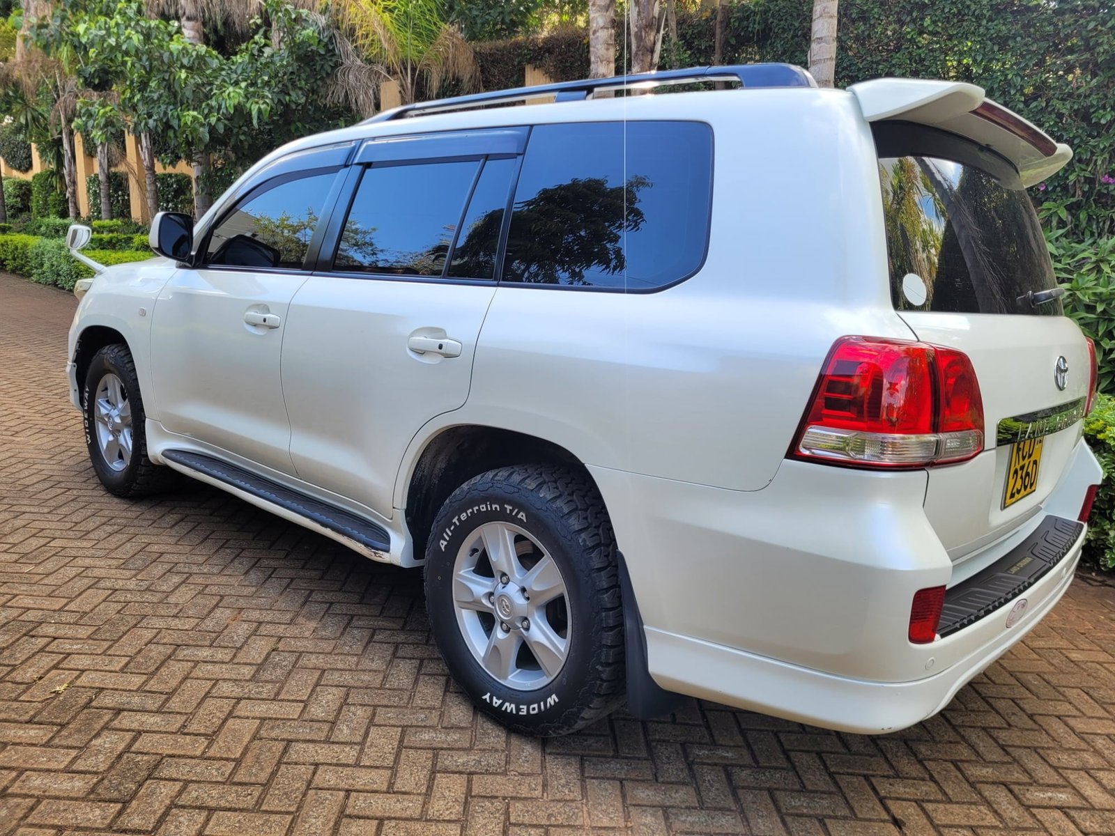 TOYOTA LANDCRUISER V8 VX 2009 Hot Deal