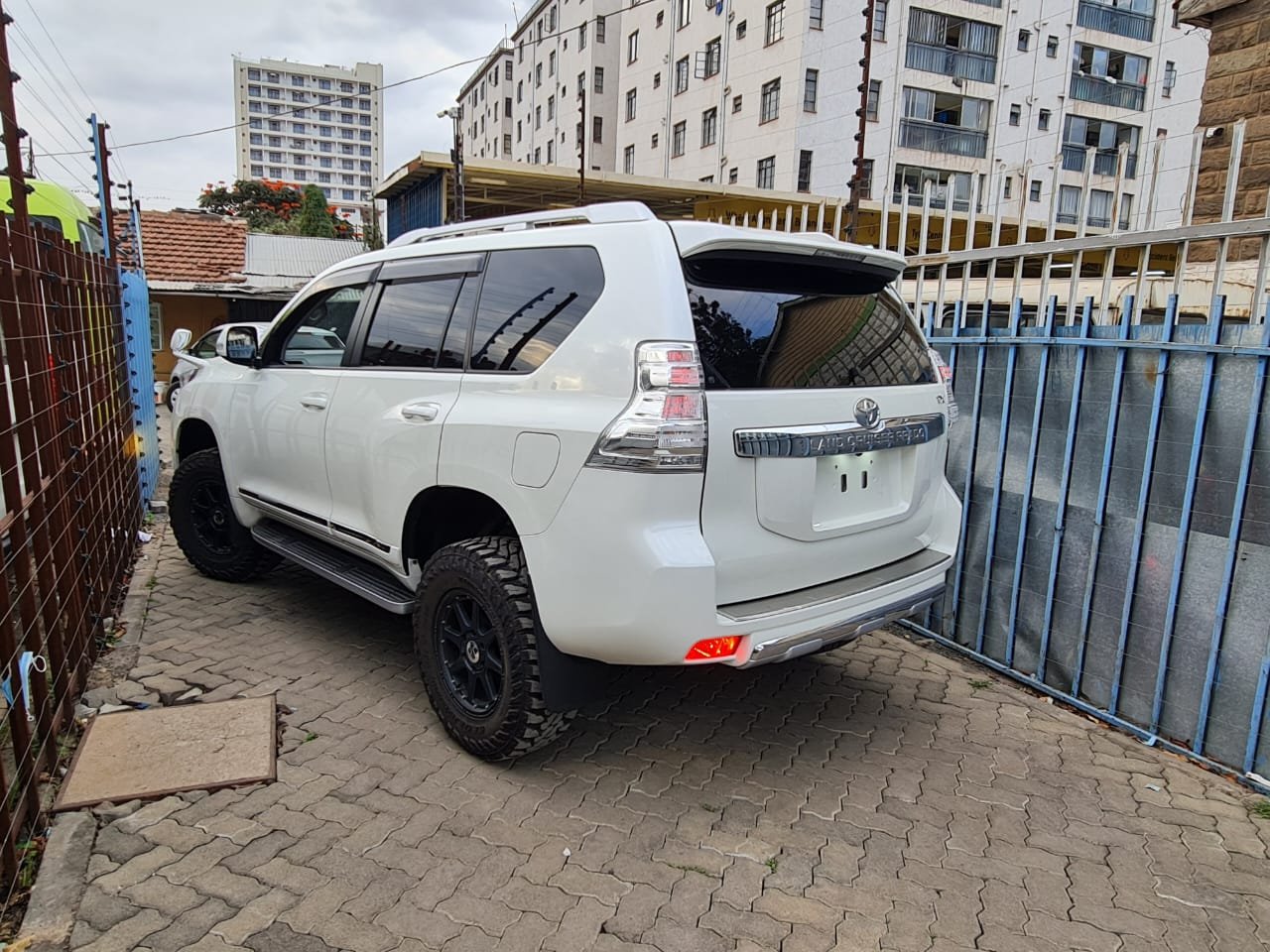 2015 Toyota Land Cruiser Prado VX Sunroof New Hot