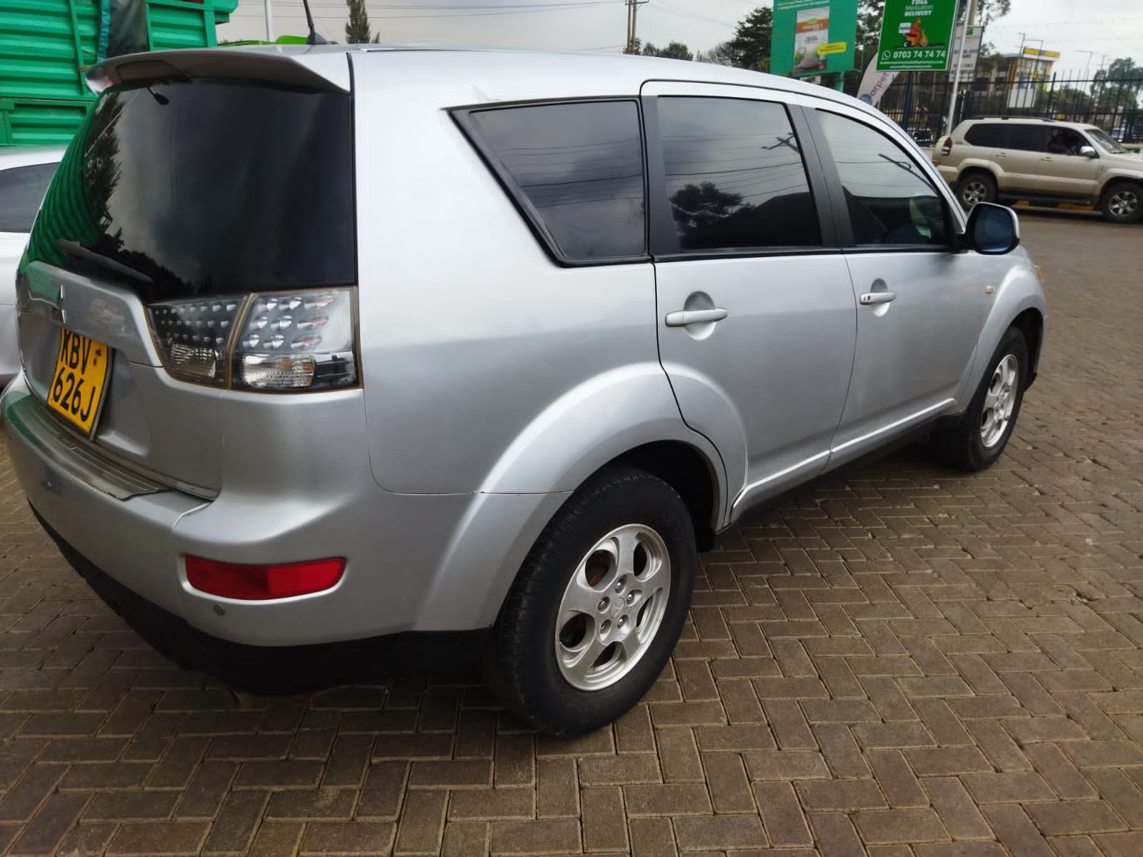 Mitsubishi OUTLANDER 2006 Pay 20%, 80% in 60 MONTHS