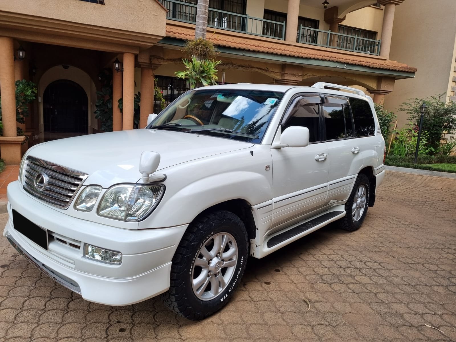 TOYOTA LEXUS LX470 Cygnus 2005  Pay 30% ENJOY