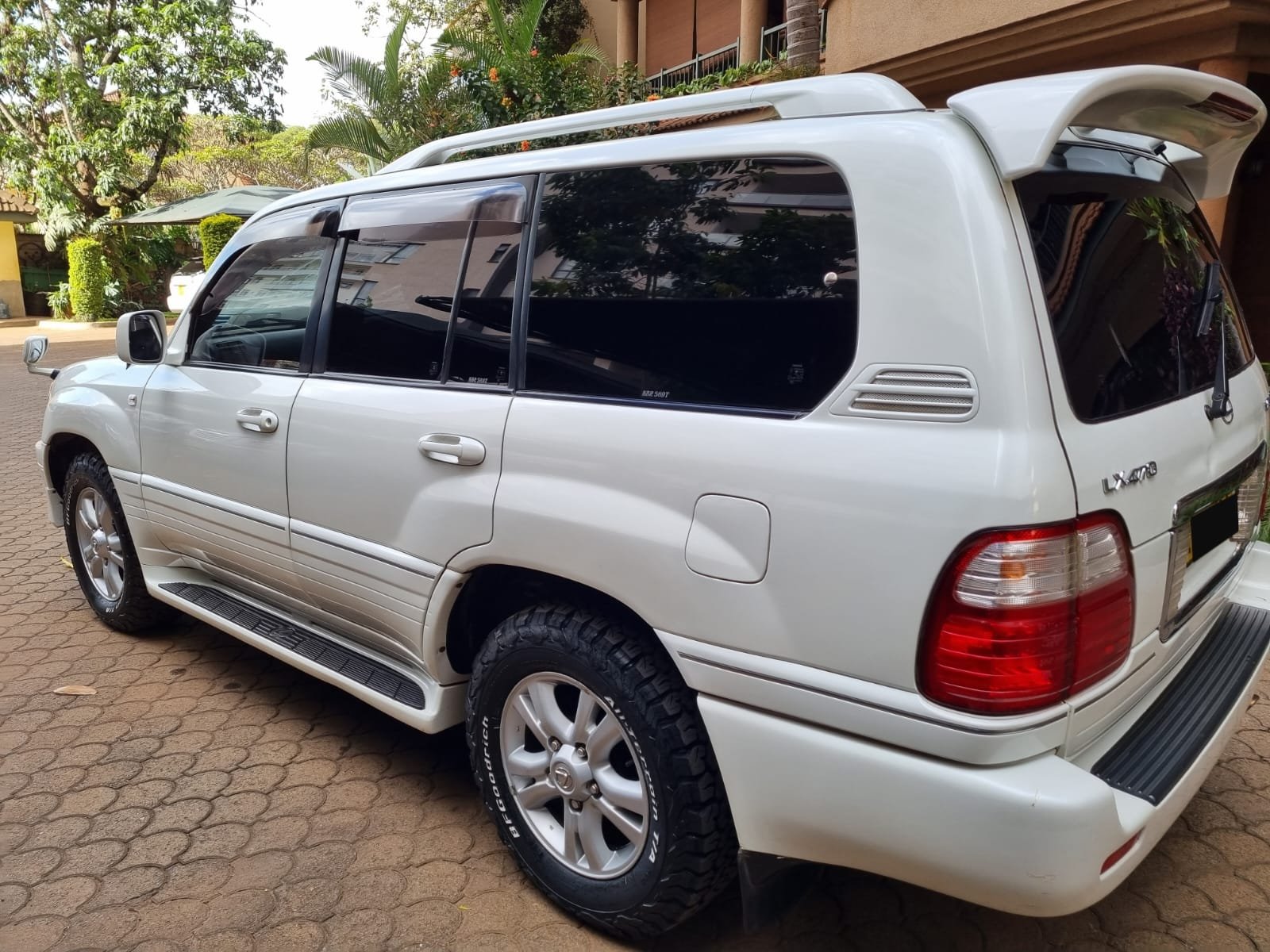 TOYOTA LEXUS LX470 Cygnus 2005  Pay 30% ENJOY