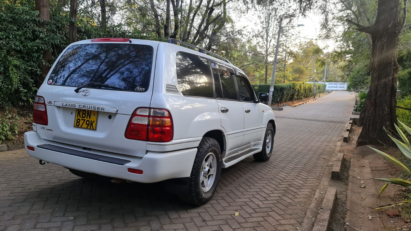 Toyota Land cruiser VX Pay 20% deposit 100 series