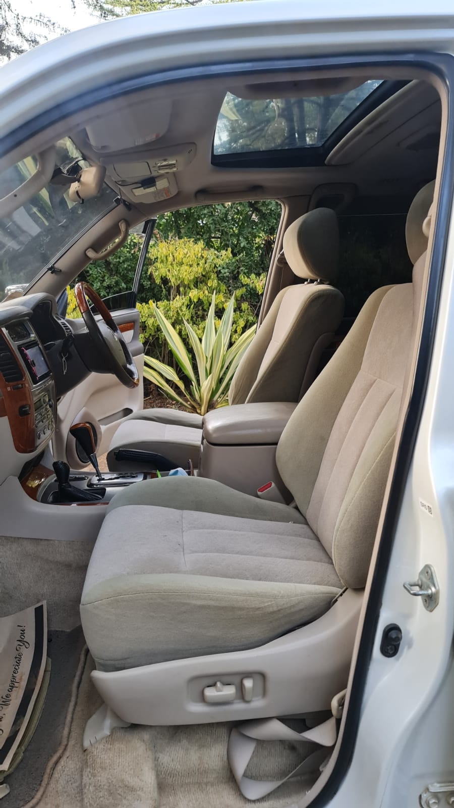 Toyota Land cruiser VX Pay 20% deposit 100 series