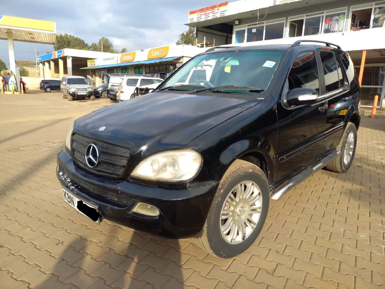 2004 Mercedes Benz ML 350 890k pay 20% New Deal