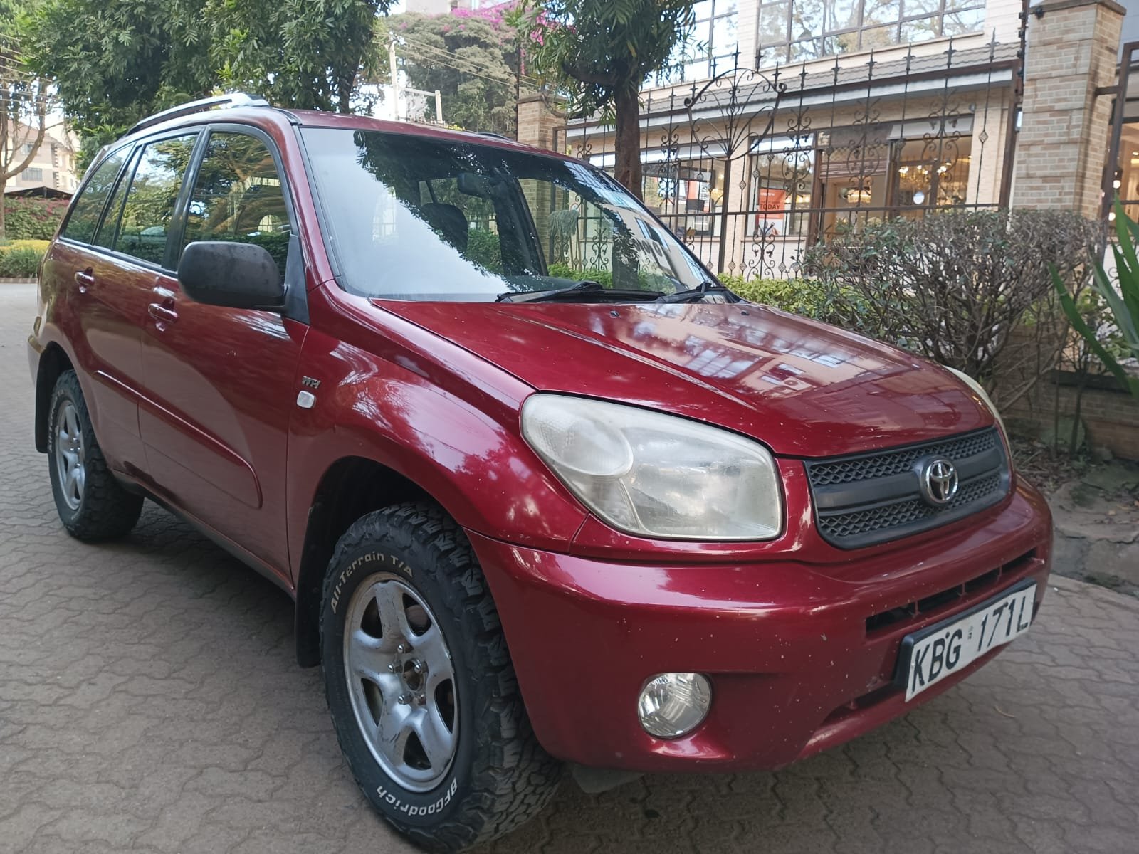 Toyota RAV4 2004 wine Red pay 20% deposit New Offer