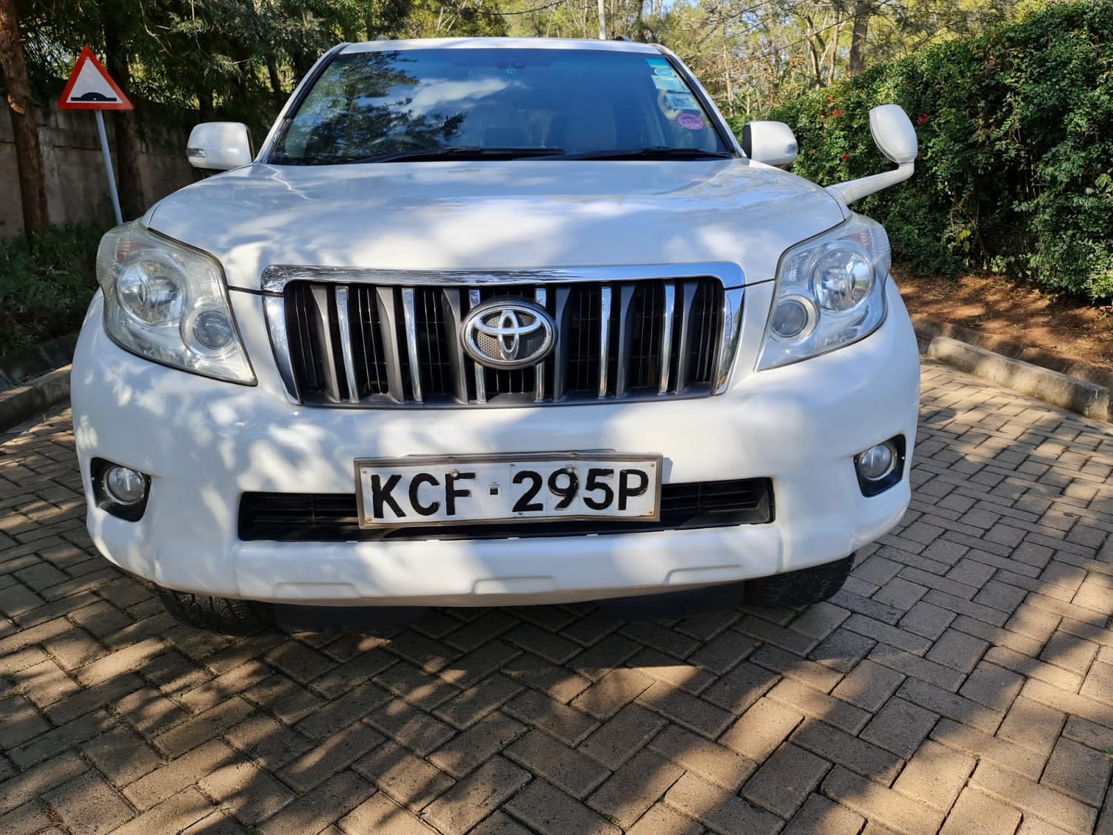 Toyota Prado 4000cc  sunroof You Pay 40% Deposit  ONLY