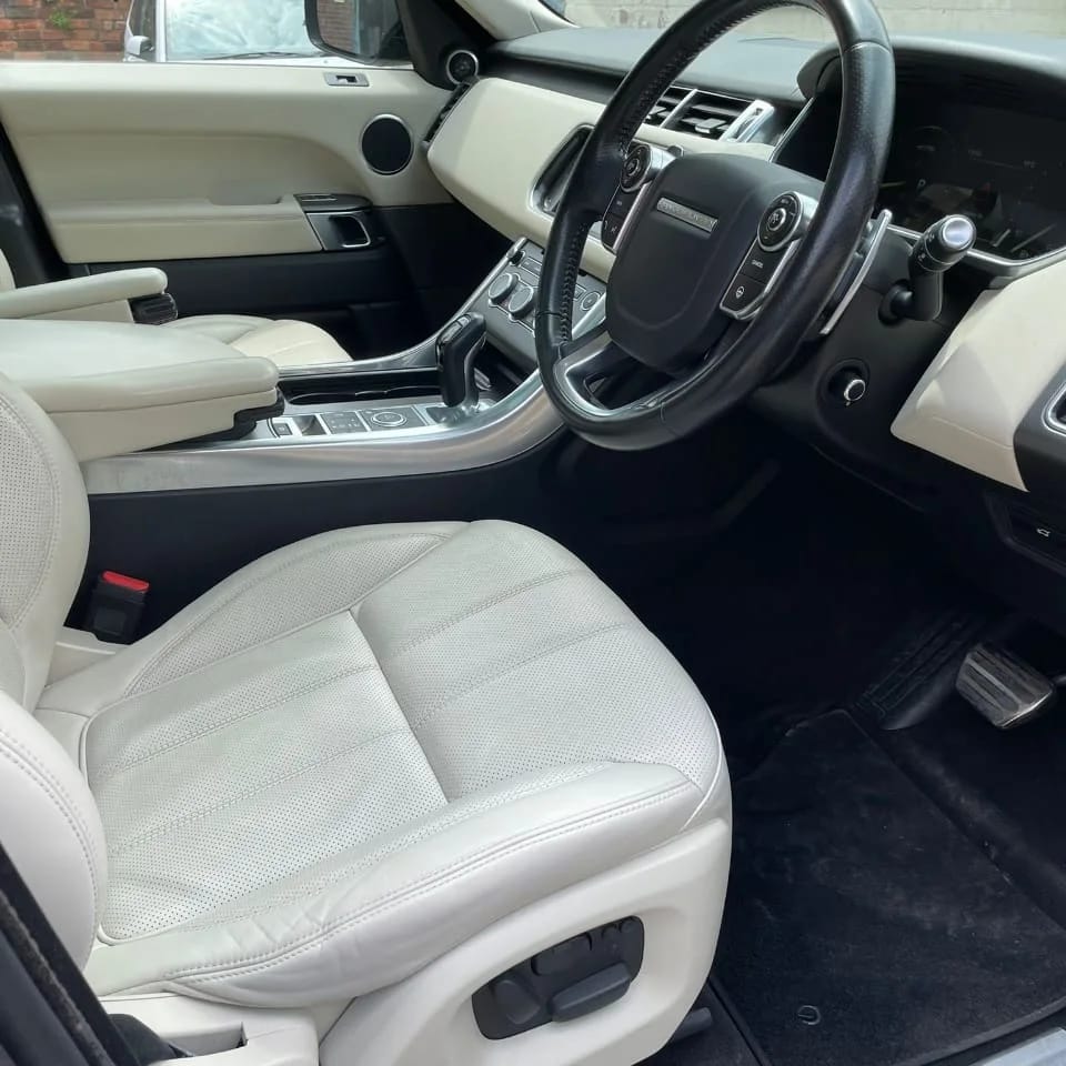 2015 Range Rover Vogue New Cheapest offer!