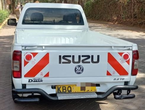 Isuzu D-max 2011 local Pay 30% Deposit Trade in Ok Exclusive