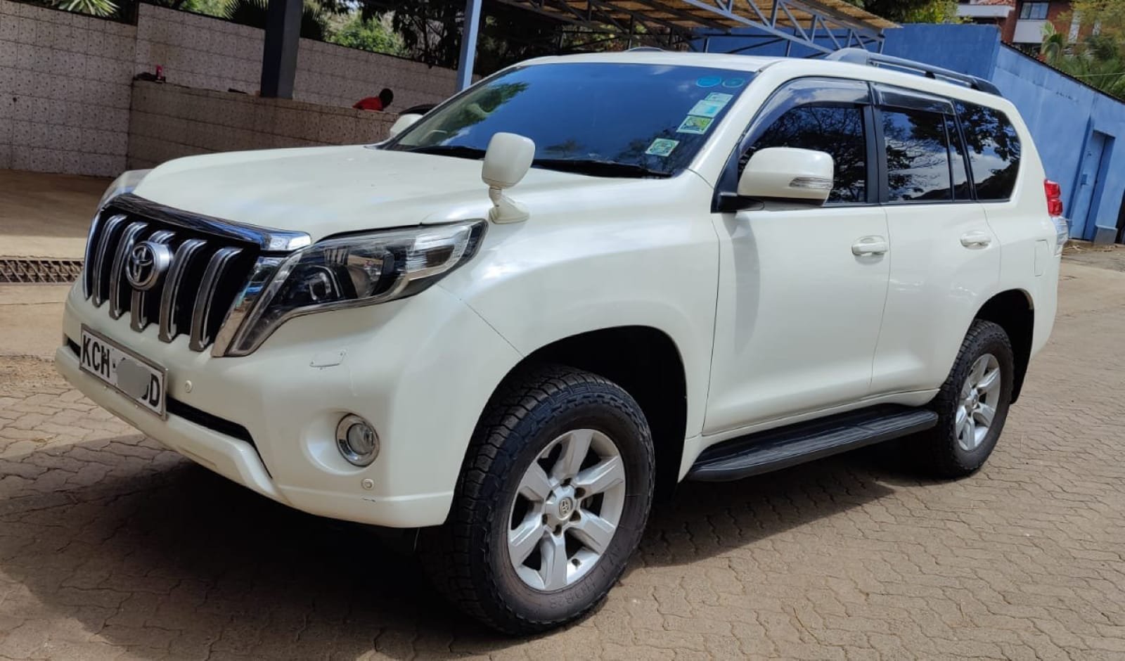 Toyota Prado 2011 You Pay 30% Deposit Trade in OK with SUNROOF