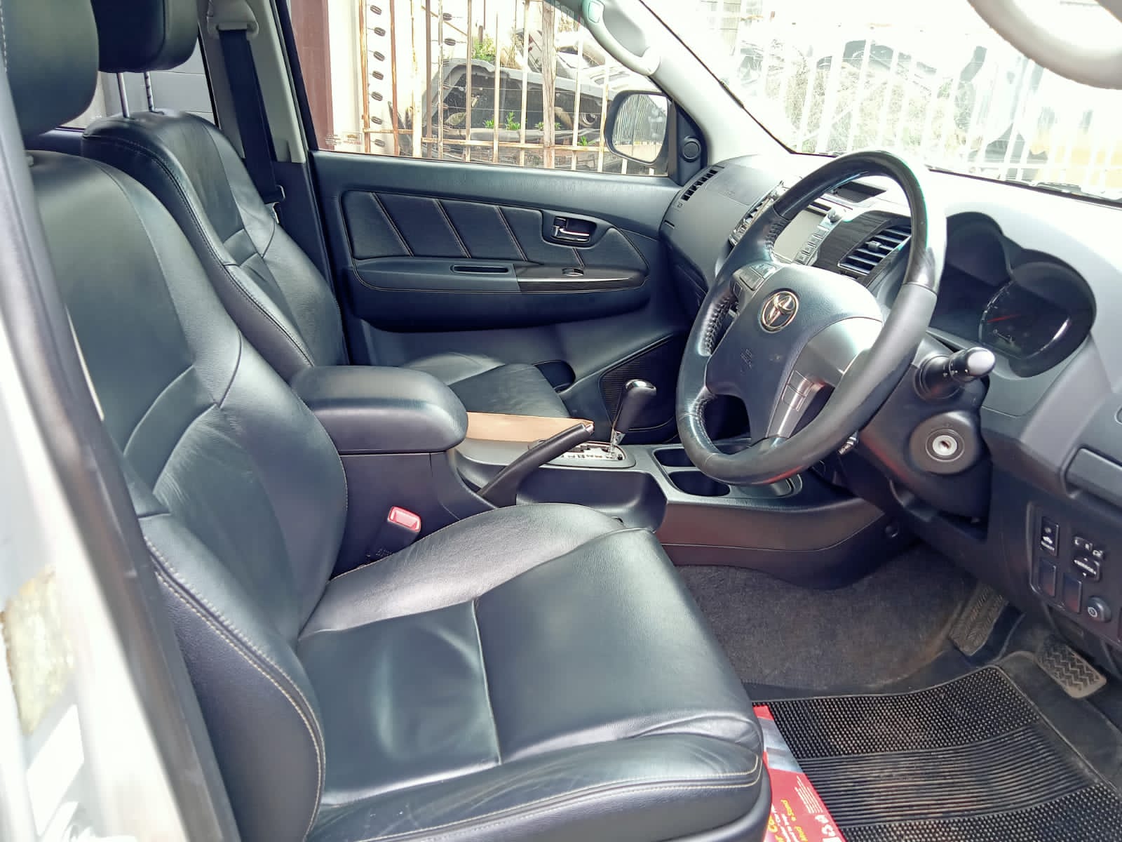 Toyota Fortuner 2014 Pay 40% Deposit Trade in OK
