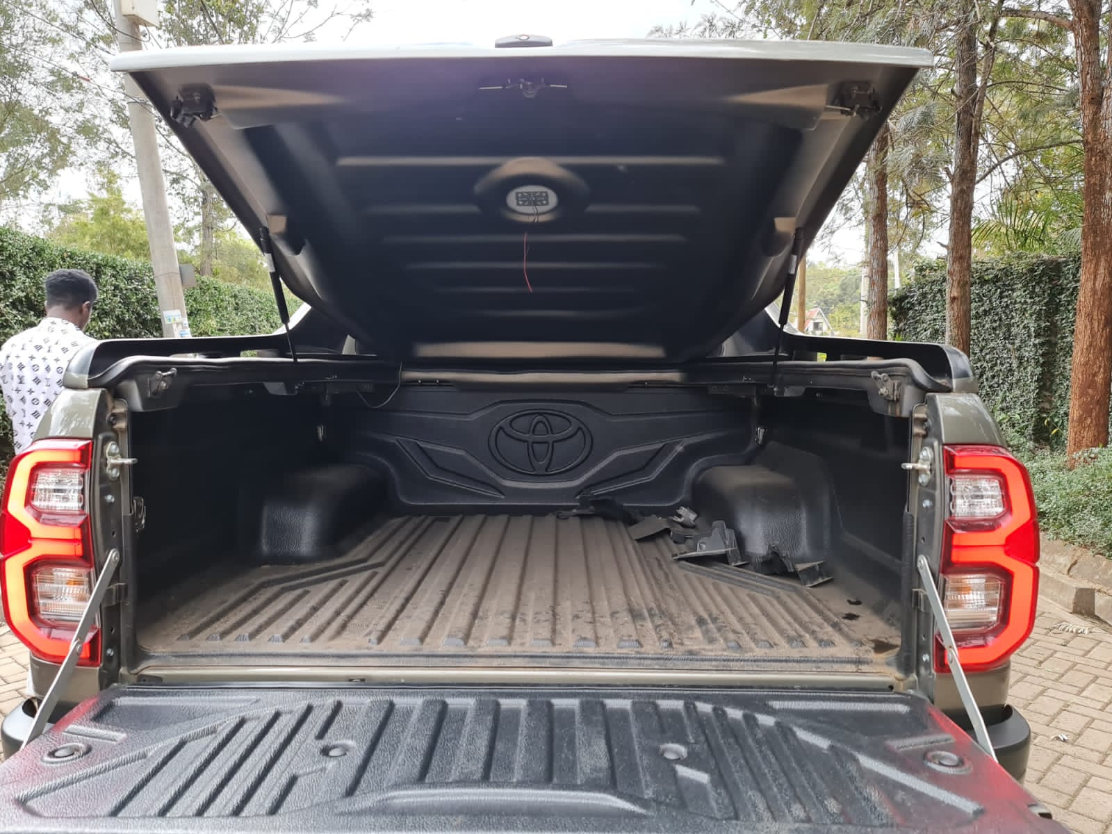 Toyota Hilux Revo 2021 local Auto New Hot Trade in OK Wow