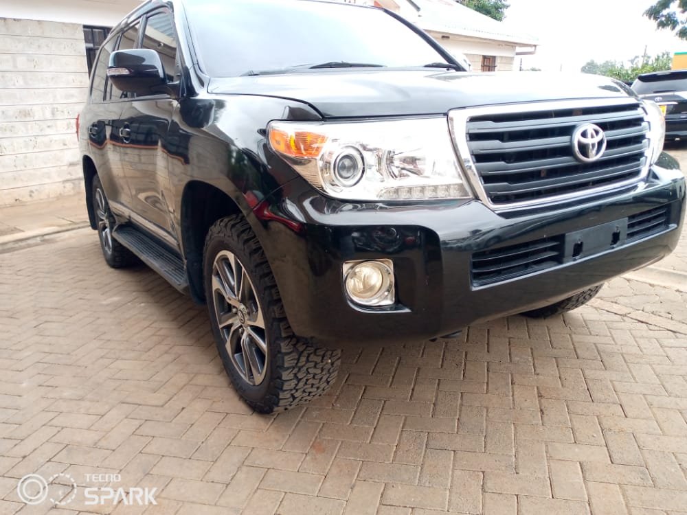 Toyota landcruiser V8 2010 DIESEL You Pay 50% Deposit Trade in Ok