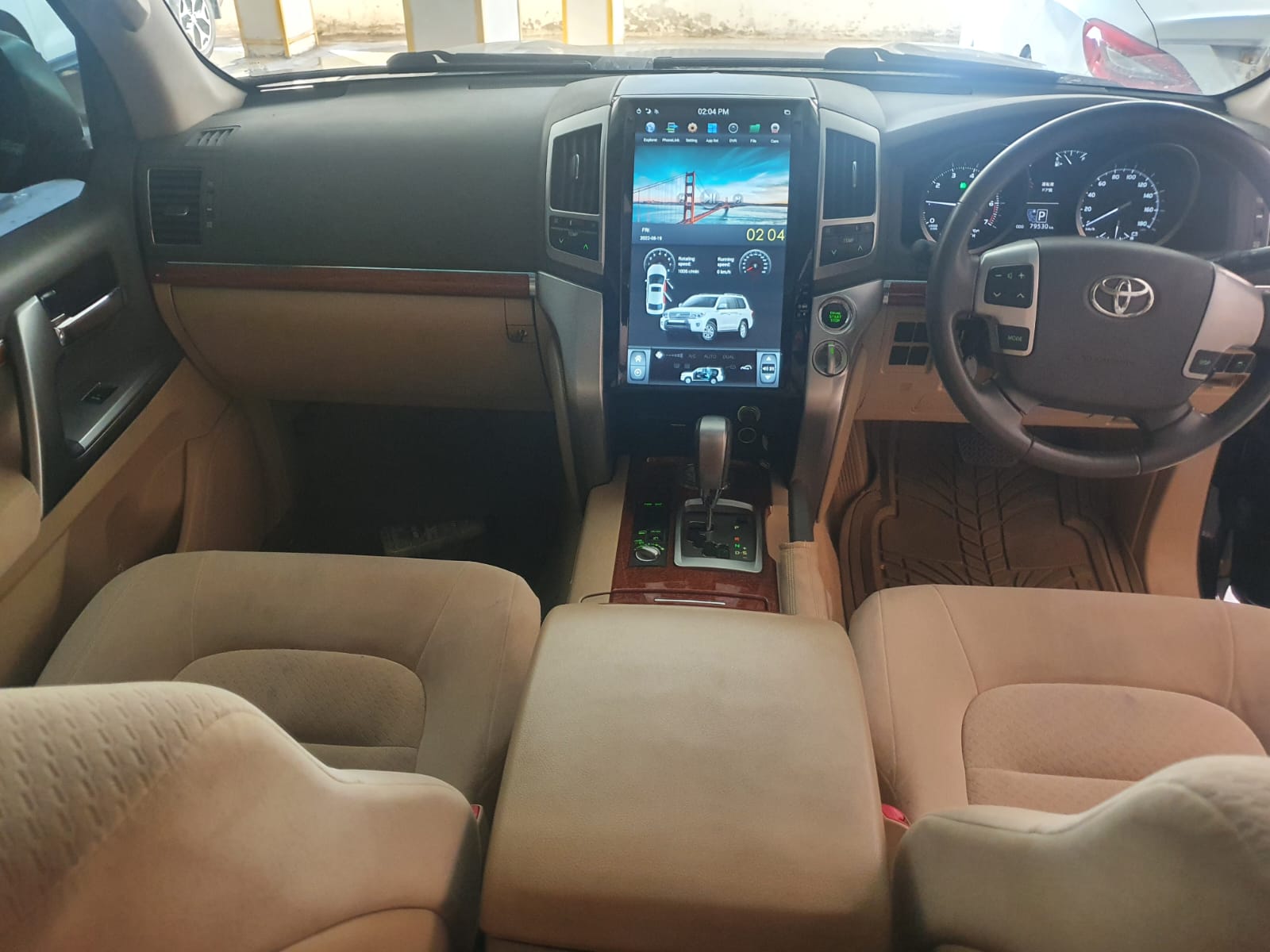 Toyota V8 2013 Local assembly with SUNROOF Pay 50% Deposit Trade in OK EXCLUSIVE