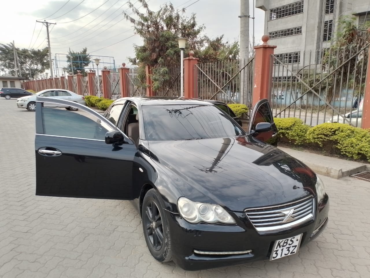 Toyota Mark X You Pay 20% Deposit Trade in OK Wow