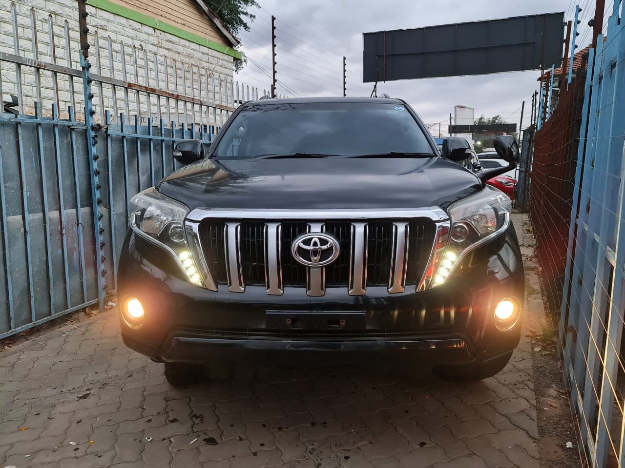 Toyota Prado 2014 with SUNROOF You Pay 50% Deposit Trade in OK