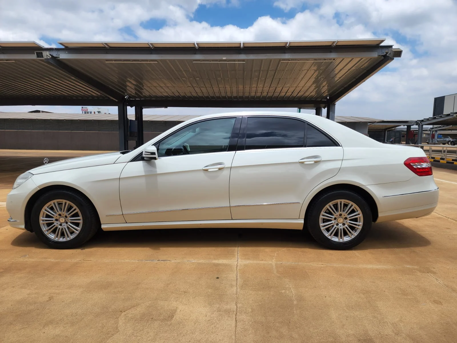 Mercedes E300 2010 sunroof leather Trade in OK