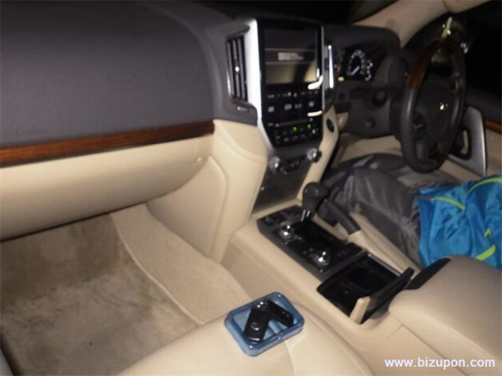 Toyota v8 AXG 2016 SUNROOF LEATHER QUICK SALE Exclusive TRADE IN OKAY