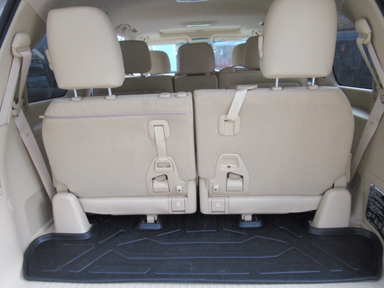Toyota v8 AXG 2016 SUNROOF LEATHER QUICK SALE Exclusive TRADE IN OKAY