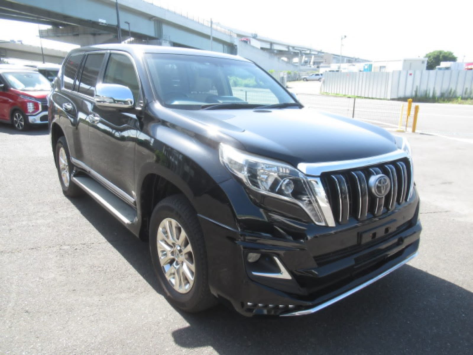 Toyota Prado TZG 2015 Fully loaded trade in Ok