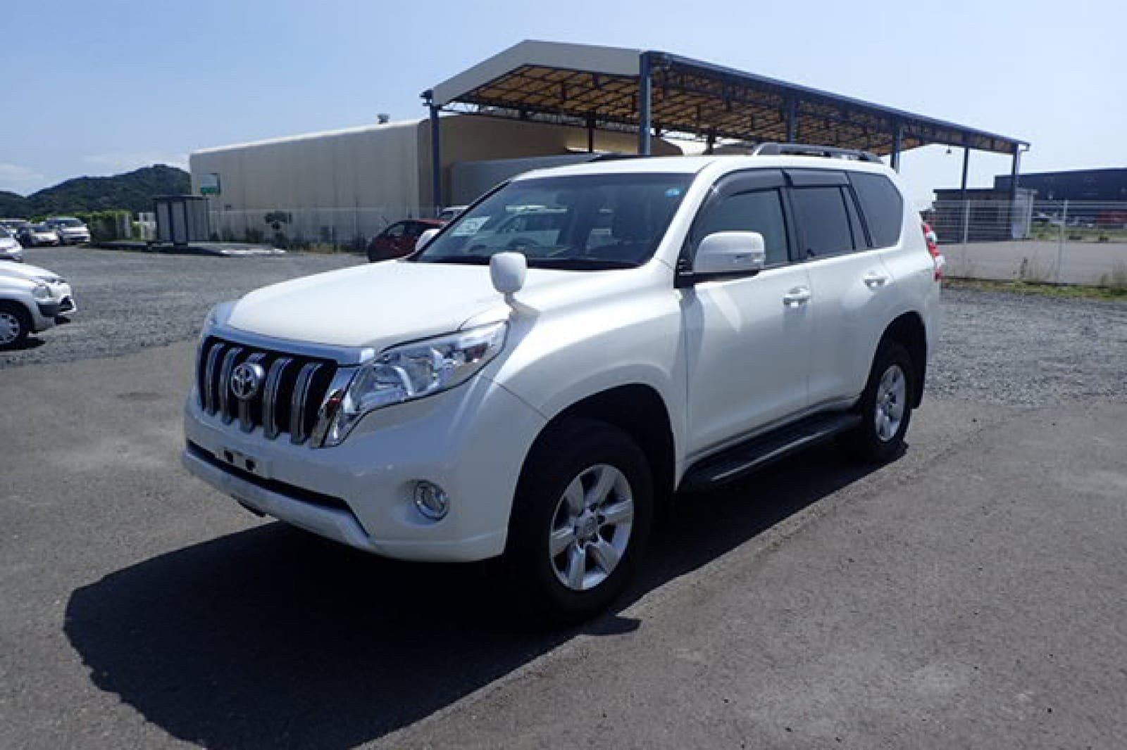 Toyota Prado 2016 Sunroof 7 seater 5.3M 29000km mileage Trade in OK