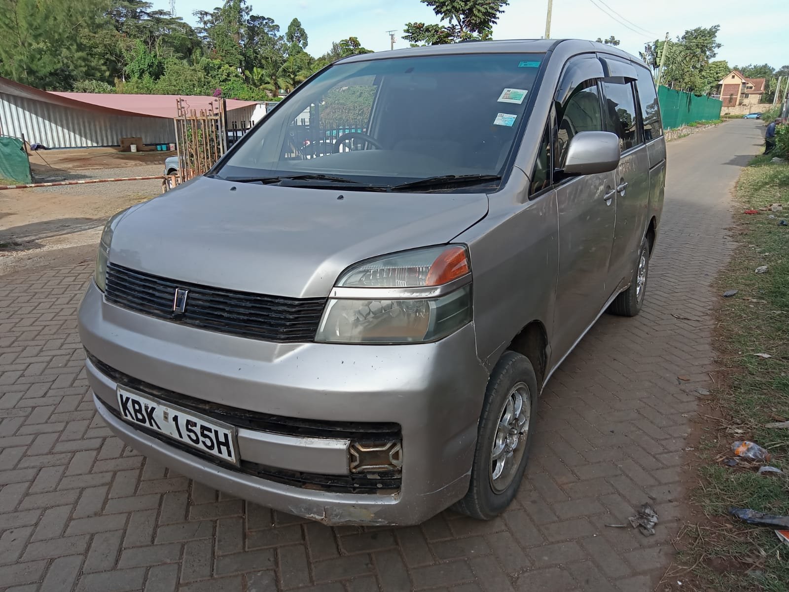 Toyota Voxy 2003 370k Only You Pay 20% Deposit Trade in OK Wow