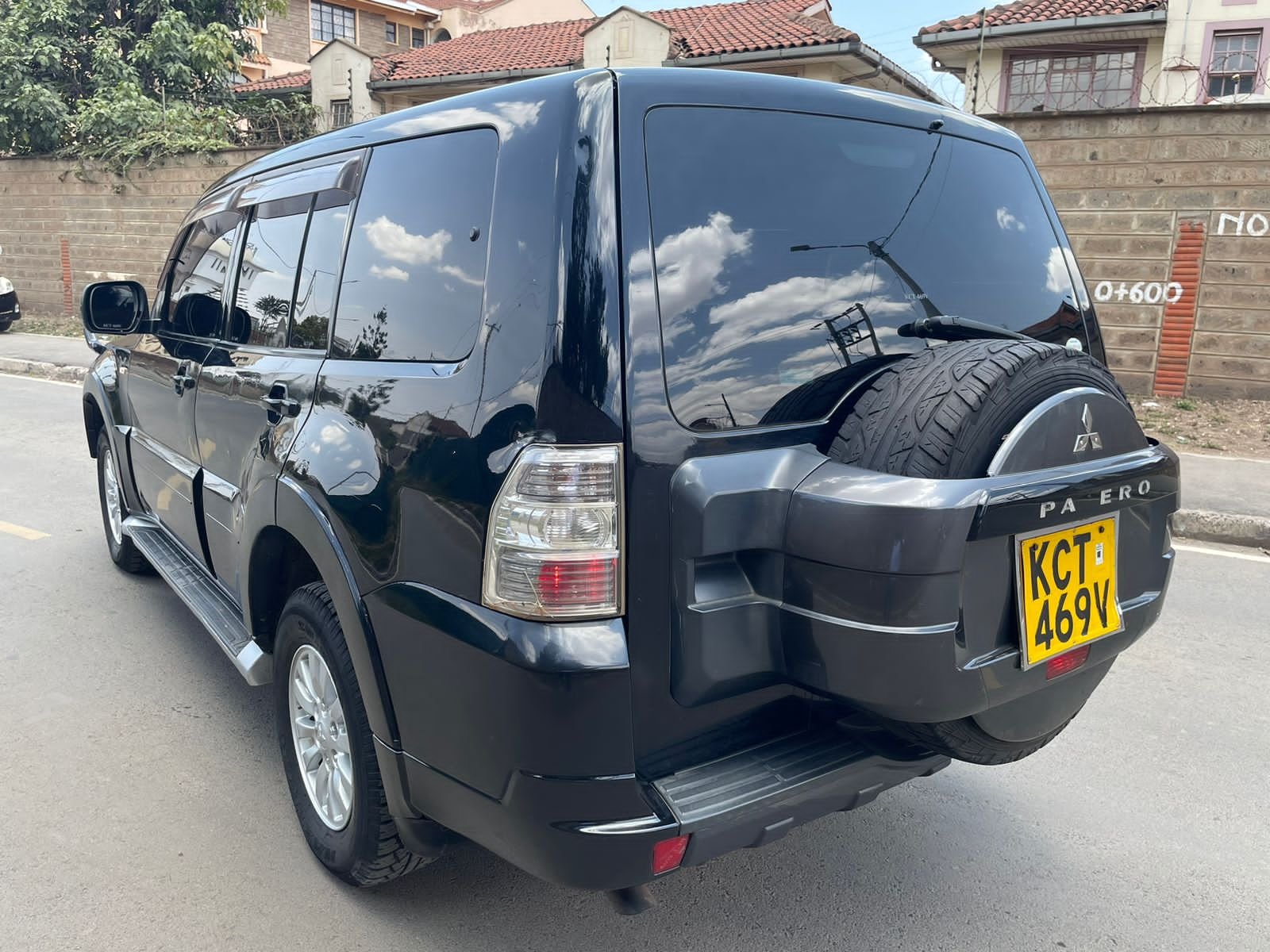 Mitsubishi Pajero 2011 Petrol You Pay 30% Deposit Trade in Ok Hot Deal