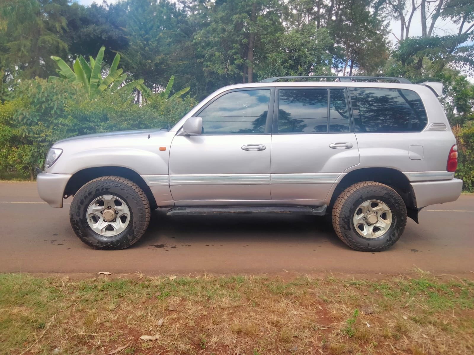 Toyota Landcruiser DIESEL SUNROOF VX V8 100 SERIES You Pay 30% Deposit Trade in Ok