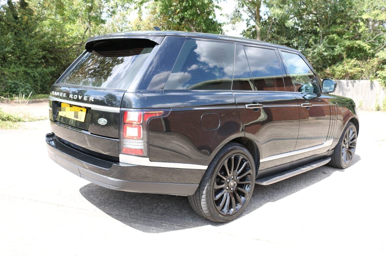 RANGE ROVER VOGUE Panoramic sunroof SDV6 2015 EXCLUSIVE Cheapest!