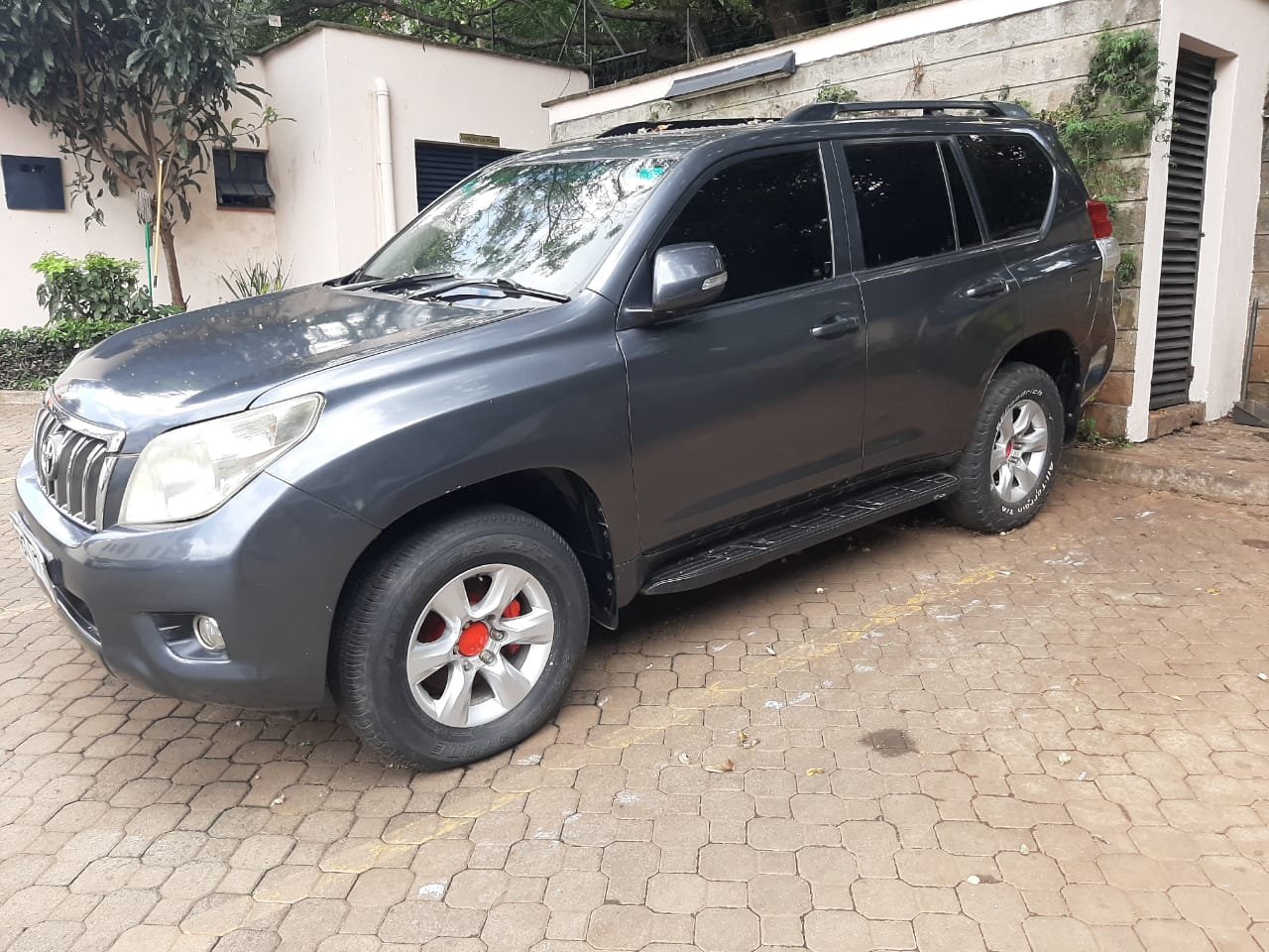 Toyota Prado 2011 LOCAL MANUAL DIESEL SUNROOF 1.9M Only! You Pay 30% Deposit Trade in OK