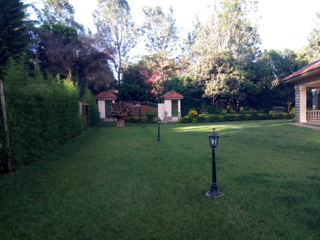 Karen Very Spacious 5 bedroom Maisonette All Ensuite For Sale on half 1/2 Acre land  EXCLUSIVE!